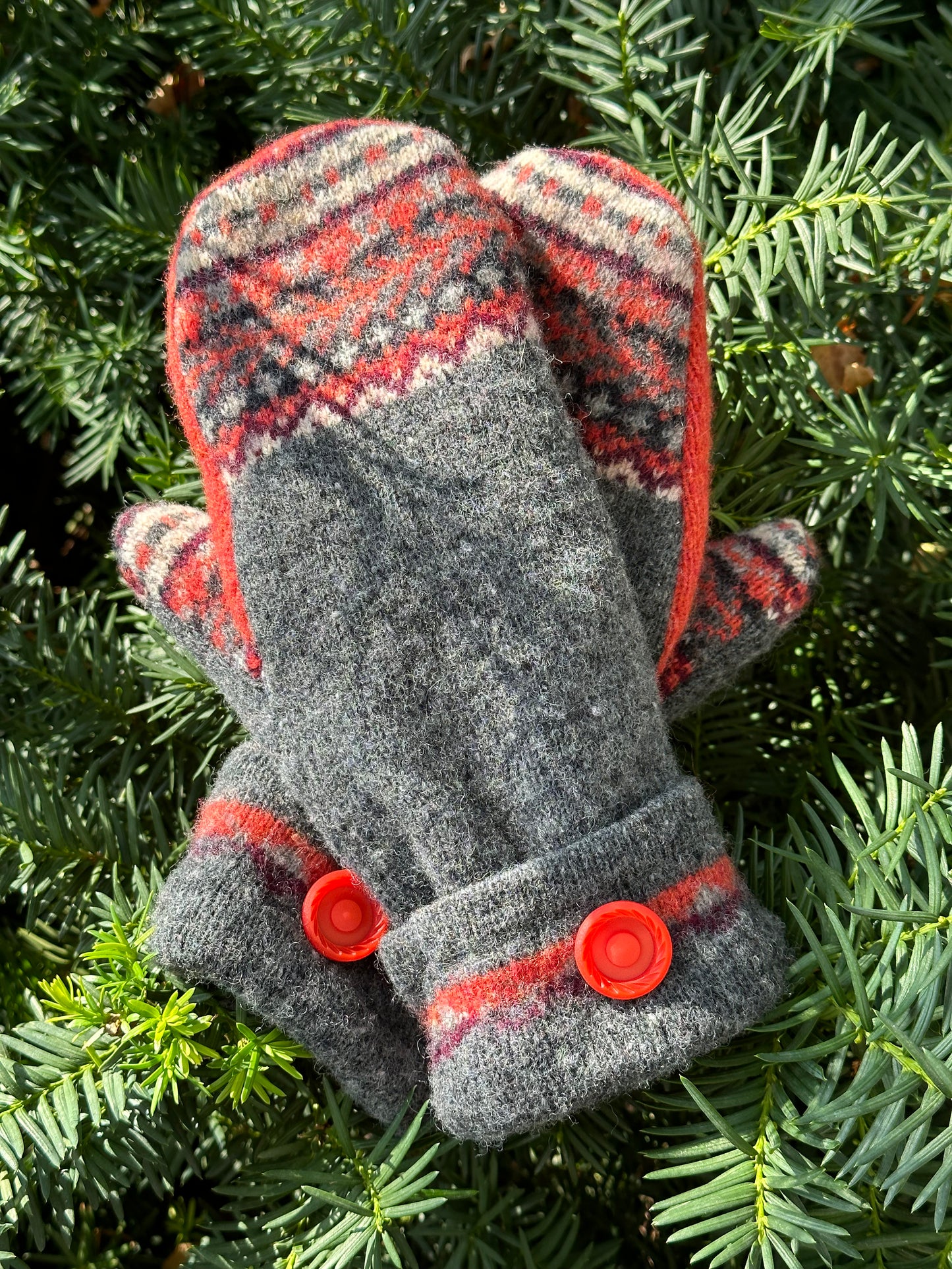 Handmade Sweater Mittens: Nordic Orange