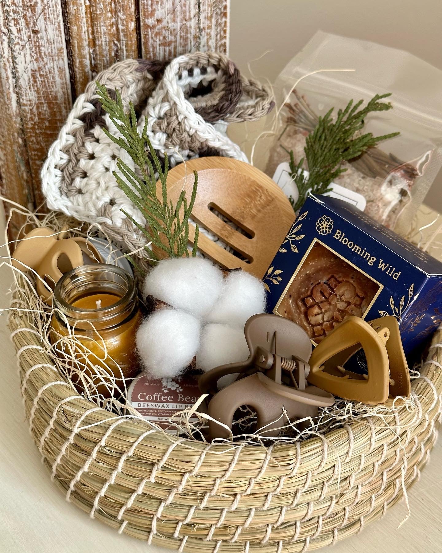 Organic Gift Basket: Coffee Mocha Latte